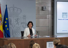 La ministra de Educación y Formación Profesional y portavoz del Gobierno en funciones, Isabel Celaá, durante la rueda de prensa posterior al Consejo de Ministros. La ministra de Educación y Formación Profesional y portavoz del Gobierno en funciones, Isabel Celaá, durante la rueda de prensa posterior al Consejo de Ministros.