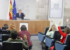 El ministro de Educación, Cultura y Deporte y portavoz del Gobierno, Íñigo Méndez de Vigo, durante la rueda de prensa posterior al Consejo de Ministros.