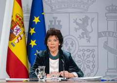La ministra de Educación y Formación Profesional y portavoz del Gobierno en funciones, Isabel Celaá, durante su intervención en la rueda de prensa posterior al Consejo de Ministros.