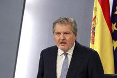 La comisión para el análisis de la situación del sistema de la dependencia deberá entregar su informe en tres meses El ministro de Educación, Cultura y Deporte y portavoz del Gobierno, Íñigo Méndez de Vigo, durante la rueda de prensa posterior al Consejo de Ministros.