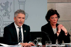Enviado a las Cortes el Proyecto de Ley de reforma de la CE para limitar los aforamientos La ministra de Educación y Formación Profesional y Portavoz del Gobierno, Isabel Celaá, y el ministro del Interior, Fernando Grande-Marlaska, en la rueda de prensa posterior al Consejo de Ministros.