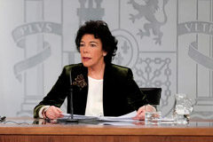 El Gobierno aprueba 2.528 plazas en una oferta extraordinaria de Empleo Público temporal en la Administración del Estado La ministra de Educación y Formación Profesional y portavoz del Gobierno, Isabel Celaá, durante su intervención en la rueda de prensa posterior al Consejo de Ministros.