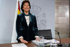 Celaá mantiene que la exhumación de los restos de Francisco Franco se realizará el 10 de junio La ministra de Educación y Formación Profesional y portavoz del Gobierno en funciones, Isabel Celaá, momentos antes de comenzar la rueda de prensa posterior al Consejo de Ministros.