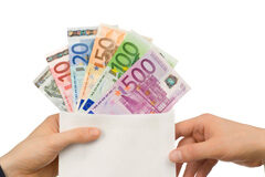 Apropiación indebida: El artificio defensivo de la postergada liquidación de cuentas y relaciones Dinero y sobre