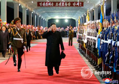 En esta imagen sin fecha divulgada el 27 de abril de 2019, el líder norcoreano, Kim Jong Un, vuelve al pai´s tras una visita a Rusia. Imagen cedida por la agencia de noticias central de Corea del Norte (KCNA)