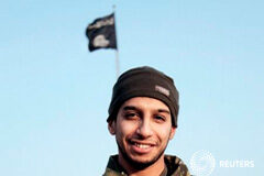 El supuesto cerebro de los atentados en París, muerto en Saint-Denis Fotografía de archivo de un hombre descrito como Abdelhamid Abaaoud publicada en lar evista online de Estado Islámico Dabiq ay colgada en la web