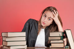 La importancia de la especialización para los abogados Abogada y libros