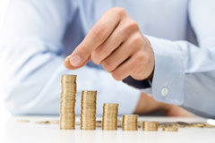 Los abogados podrán recurrir el decreto de los letrados de la Administración de Justicia sobre sus honorarios Abogado y dinero