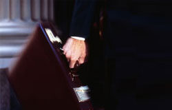 Los abogados madrileños se ponen serios con el Turno de Oficio Abogados españoles, presentes en un foro sobre inmigración