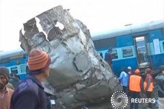 Al menos 119 muertos al descarrilar un tren en India El tren siniestrado en Kanpur, Uttar Pradesh, en una imagen tomada de vídeo el 20 de noviembre de 2016