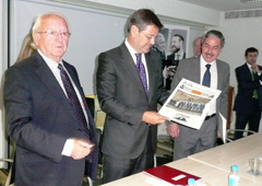 De izda a dcha, Javier Moscoso del Prado, Rafael Catalá, Carlos Gaona y Francisco de Lorenzo. Cedida