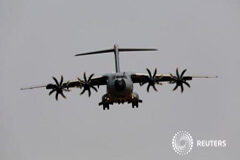 Airbus dice que el A400m accidentado tuvo un triple fallo de motor Un A400M vuela antes de aterrizar durante un vuelo de prueba en el aeropuerto de Sevilla el 12 de mayo de 2015