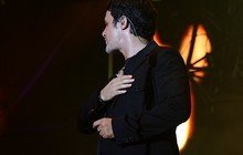 Cantante en un concierto (CC. Jorge Mejía)