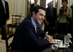 Alexis Tsipras, durante una reunión con el ministro de Asuntos Exteriores, Mohammad Javad Zarif, en Atenas el 28 de mayo de 2015