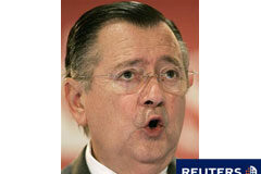 El juez decide continuar el juicio y cita a declarar al ex presidente de Banesto Alfredo Sáenz Sáenz el 28 de octubre de 2009.