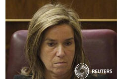 Mato propone un pacto de Estado en materia social y sanitaria Ana Mato en el Congreso de los Diputados, antes de ser nombrada ministra, el 19 de diciembre de 2011