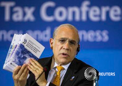 El secretario general de la OCDE Ángel Gurría en una rueda de prensa en Berlín, el 29 de octubre de 2014 El secretario general de la OCDE Ángel Gurría en una rueda de prensa en Berlín, el 29 de octubre de 2014