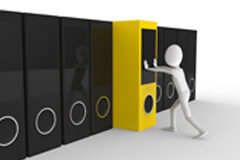 Información sobre el ROLECE: una inscripción obligatoria en menos de una semana y que muy pocos están gestionando Archivadores y un muñeco empujando uno de ellos