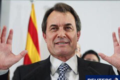 Vuelco en Cataluña con el triunfo de CiU y la debacle del PSC Artur Mas, líder de (CiU), celebra el resultado electoral, en Barcelona el 28 de noviembre de 2010.