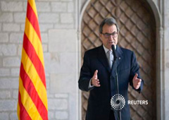 Mas habla en una conferencia de prensa en el Palau de la Generalitat, en Barcelona, el 29 de julio de 2014