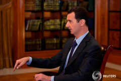 Asad dice que la prioridad de Ginebra 2 es abordar el terrorismo Asad durante una entrevista con el canal Al Mayadin en Damasco, el 21 de octubre de 2013