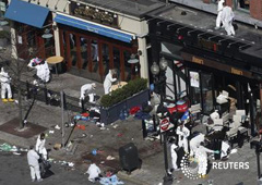 Los investigadores siguen recopilando pruebas dos días después de las dos explosiones en el maratón de Boston, en una foto del 17 de abril de 2013