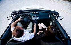 Un vacío legal casi permite a un profesor de autoescuela viajar por España con su hija de doce años al volante Un vacío legal casi permite a un profesor de autoescuela viajar por España con su hija de doce años al volante