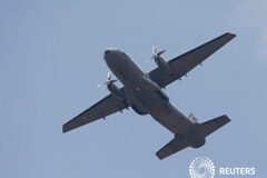 Turquía no planea enviar tropas terrestres a Siria Un avión militar turco despega de la base de Incirlik en Adana, Turquía, el 26 de julio de 2015
