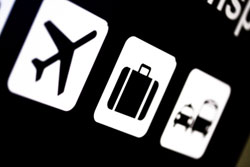 Iconos que aparecen en los aeropuertos del avión y la maleta.