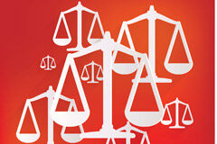 Competitividad: uno de los retos más importantes de los abogados y las firmas hoy Balanzas de justicia