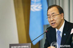 Jefe de la ONU y enviados del Consejo de Seguridad debaten sobre Siria El secretario general de la ONU Ban Ki-moon en una conferencia de prensa en La Haya, el 8 de abril de 2013