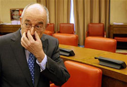 el gobernador del Banco de España, Miguel Angel Fernández Ordóñez en Madrid, el 23 de junio de 2009.