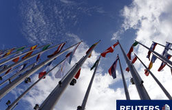 Reformas procesales a la europea Distintas bandera de europa alzadas en distintos mástiles