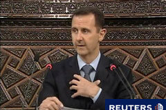 Asad forma un comité para ver si levanta la ley de emergencia Bashar el Asad.