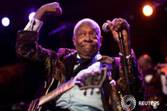 Muere a los 89 años la leyenda del blues B.B. King B.B. King actuando en el festival de jazz de Montreux el 2 de julio de 2011