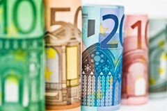 ¿De Madrid al cielo fiscal? Varios rollos de billetes de euro