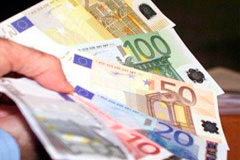 El Sepblac tramitó 4.990 operaciones sospechosas en 2016, un 4,9% más que el año anterior Billetes de euro