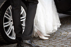 Los matrimonios de conveniencia en España Novios el día de su boda