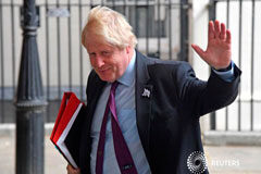 Los británicos rechazan el Brexit de May en medio de un alza de la ultraderecha El ex ministro de Exteriores británico, Boris Johnson, saliendo de Downing Street en Londres, el 28 de junio de 2018