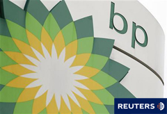 Un logo de BP en una gasolinera de Londres, el 2 de noviembre de 2010.