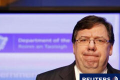Irlanda logra un rescate que busca la estabilidad europea Brian Cowen primer Ministro de Irlanda