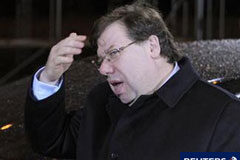 La agencia Moody’s baja la calificación de Irlanda El primer ministro irlandés, Brian Cowen, a su llegada a la cumbre de líderes europeos en Bruselas, el 16 de diciembre de 2010.