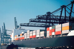 El fin definitivo del sistema español de arrendamiento fiscal (Denominado SEAF) Un buque cargado con contenedores