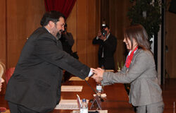 El Ministro pide a los implicados con la Justicia que se unan “a un proyecto ilusionante, que es de todos” El Ministro pide a los implicados con la Justicia que se unan 'a un proyecto ilusionante, que es de todos'