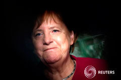 El anuncio de Merkel de que dejará la presidencia de la CDU pone fin a una era La canciller alemana Angela Merkel en una rueda de prensa en Praga, el 26 de octubre de 2018