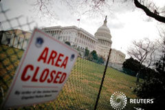 Congreso EEUU aprueba medida para poner fin a paralización parcial del Gobierno Vista general de la Cámara de Representantes de EEUU, el Capitolio, en Washington