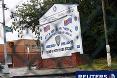 El jefe del FMI pasa la noche en una cárcel de Nueva York Entrada a la prisión en el barrio de Queens el 16 de mayo.