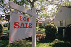 El pacto en exclusiva en un contrato con una agencia para la venta de una vivienda no supone una cláusula abusiva Casa en venta