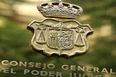 El CGPJ sugiere mejoras en la ley de información fiscal transfronteriza por afectar al secreto profesional del abogado CGPJ Escudo