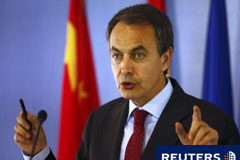 Moncloa confirma el interés chino por España pero no da cifra El presidente del Gobierno, José Luis Rodríguez Zapatero, en rueda de prensa en Pekín el 13 de abril de 2011.